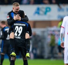 Live Chat Arenascore - Prediksi Schalke 04 Vs SC Paderborn 07